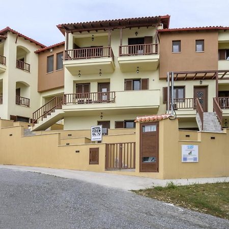 Tavani Villas Nea Roda Exteriér fotografie