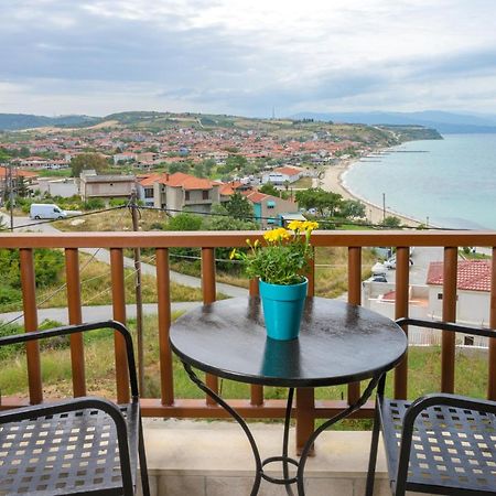 Tavani Villas Nea Roda Exteriér fotografie