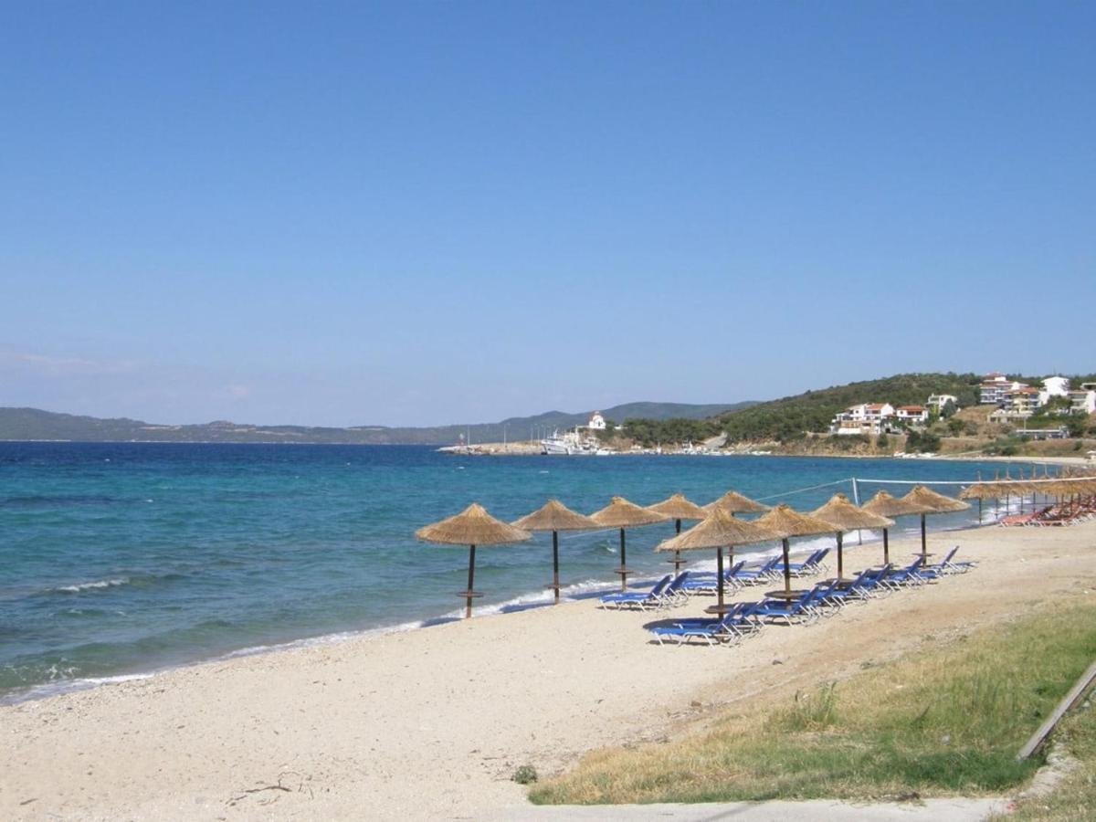 Tavani Villas Nea Roda Exteriér fotografie