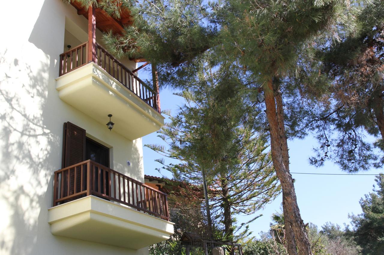 Tavani Villas Nea Roda Exteriér fotografie
