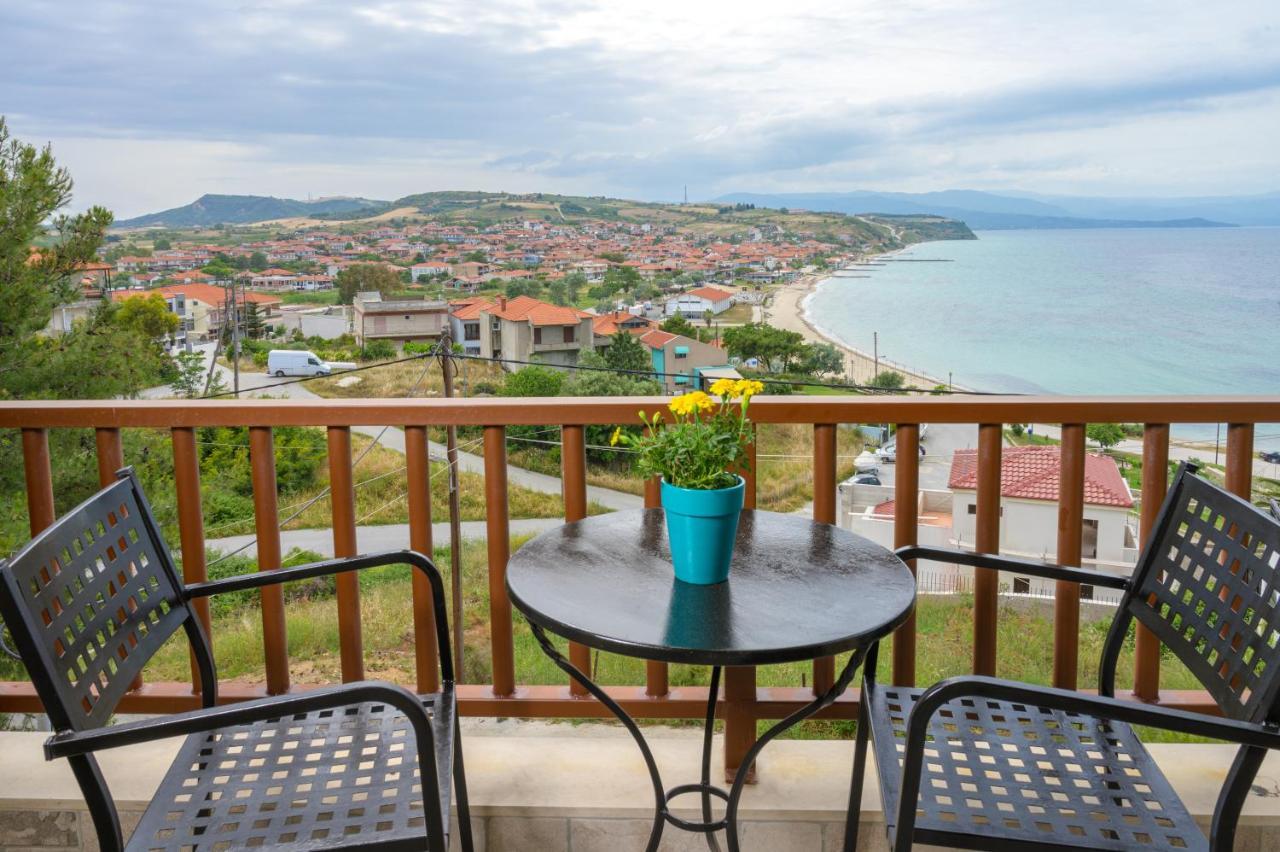 Tavani Villas Nea Roda Exteriér fotografie